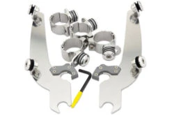 Memphis Shades Sportshield Windshield Quick Change Mounting Kitfor FLSTN '93-96, '05-17 WITH Lightbar